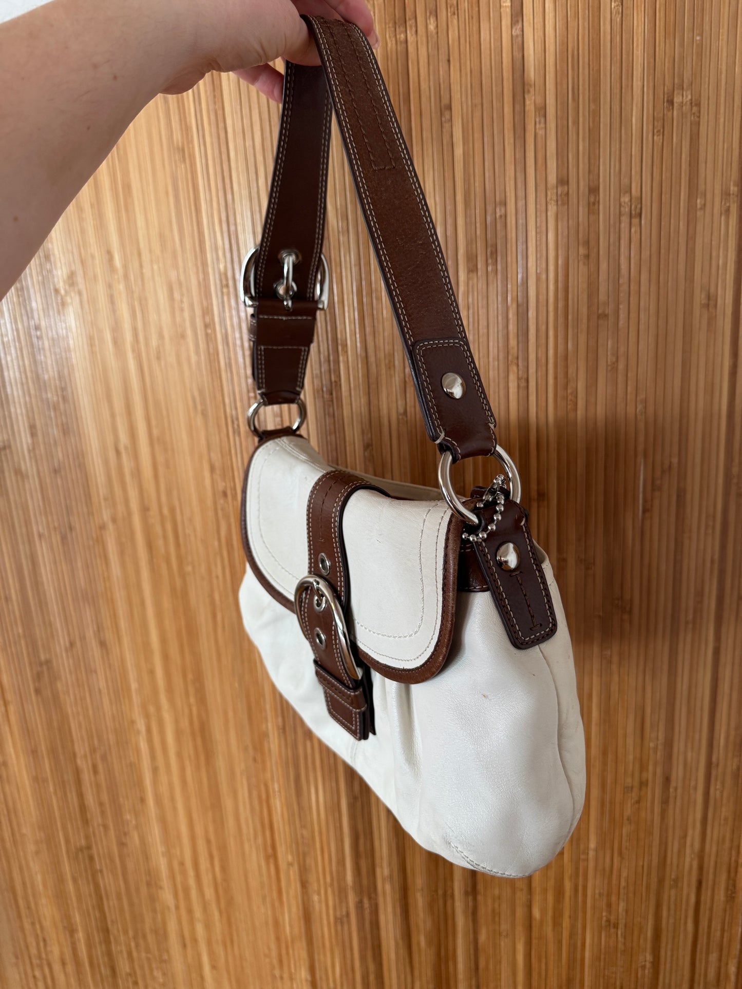 2010 Coach White Leather Shoulder Bag